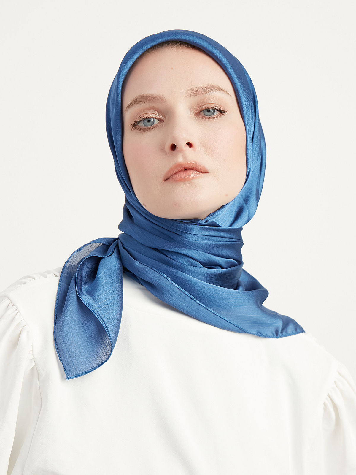 Schaless İndigo Mavisi Janjanlı Krinkıl Eşarp