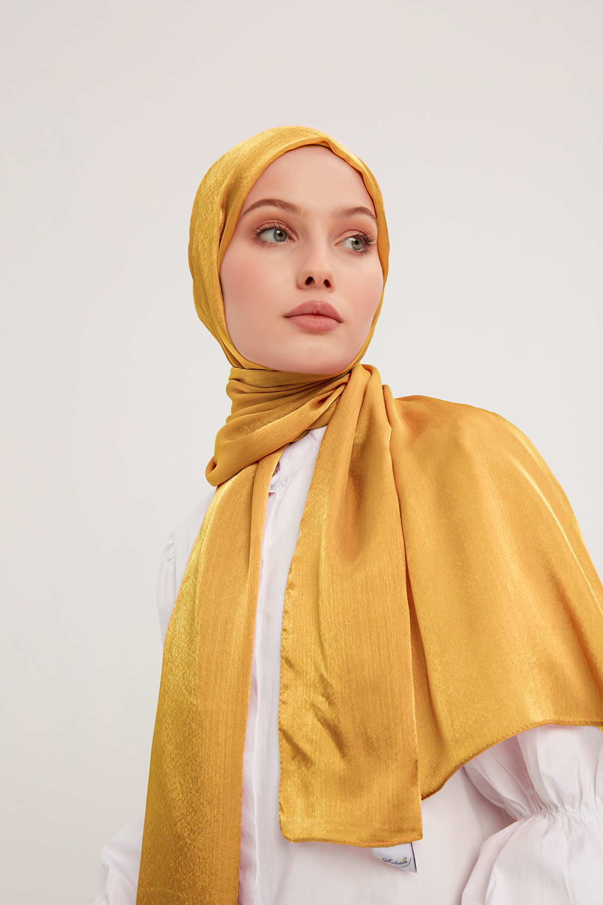 Schaless Janjanlı Gold Rengi Krinkıl Şal