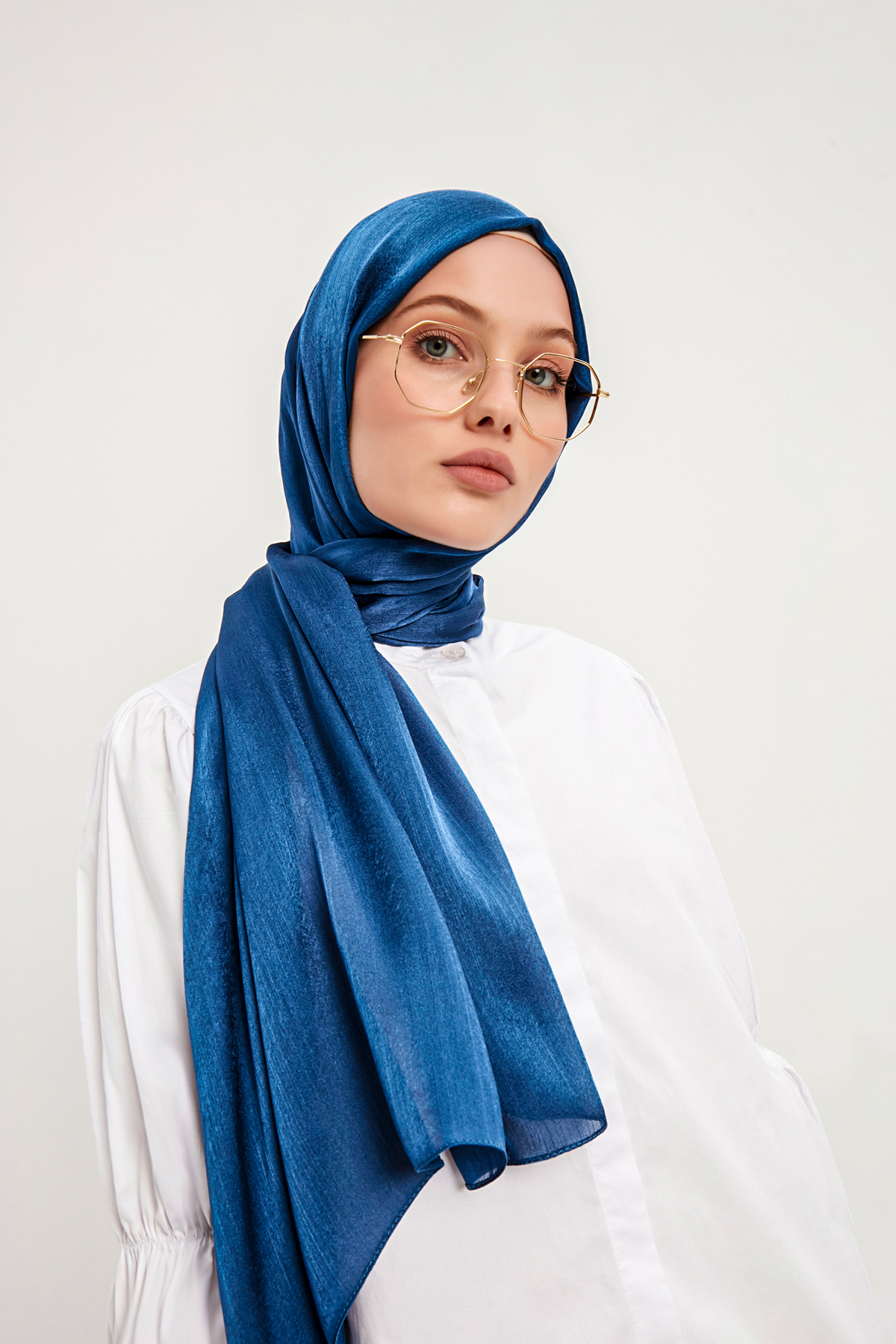 Schaless Janjanlı Koyu İndigo Krinkıl Şal