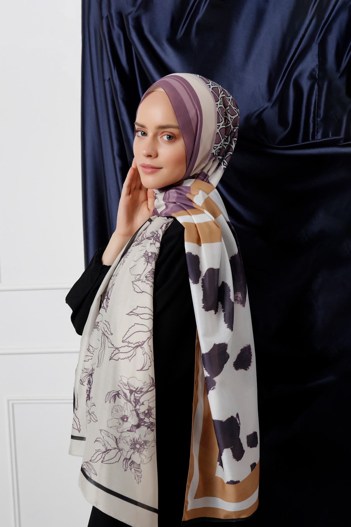 Schaless Lila Çiçek Desenli Şal