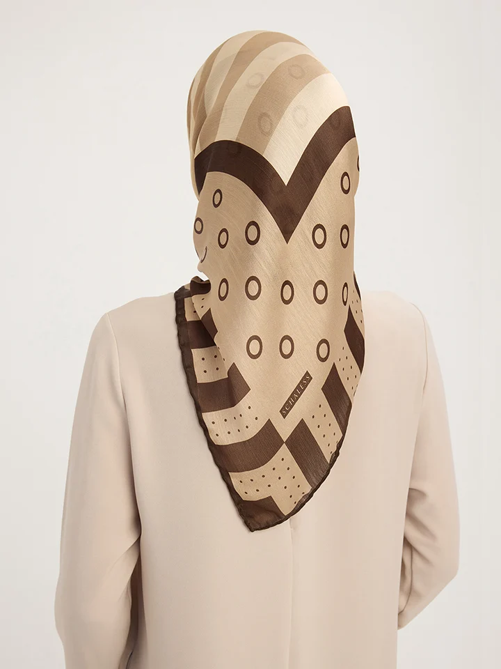 Schaless Aurora Bej Geometrik Desenli Janjanlı Eşarp Resmi-3