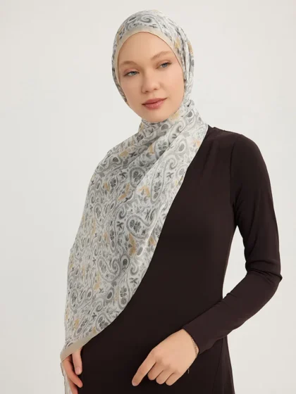 Schaless Aurora Bej Çiçek Desenli Janjanlı Şal Resmi