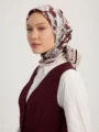 Schaless Serica Bordo Çiçek Desenli Twill İpek Eşarp Resmi-1