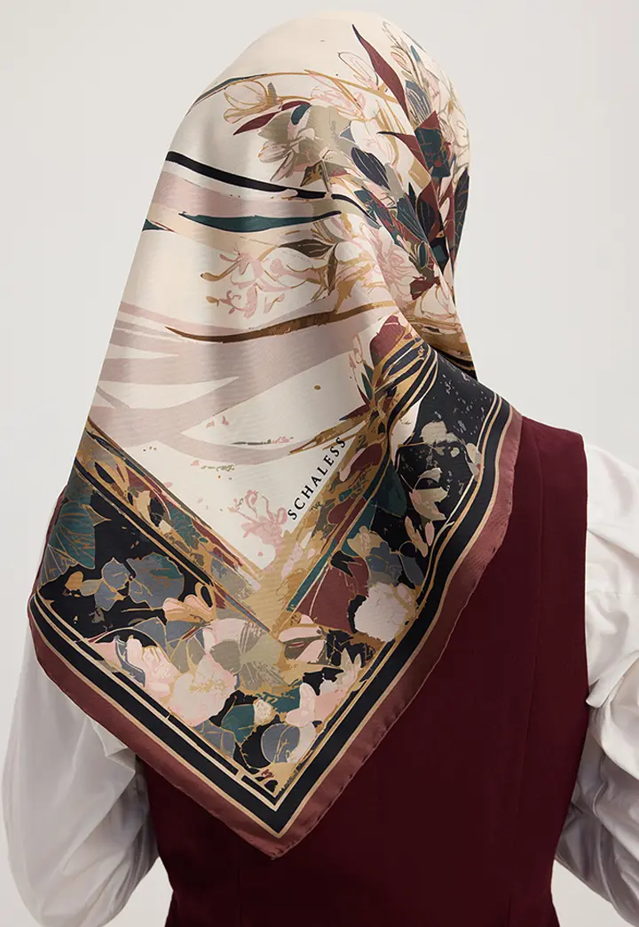 Schaless Serica Bordo Çiçek Desenli %100 İpek Twill Eşarp Resmi-3