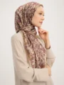 Schaless Aurora Bordo Çiçek Desenli Janjanlı Eşarp Resmi-2