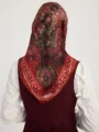 Schaless Aurora Altın Bahçe Bordo Desenli Janjanlı Eşarp Resmi-3