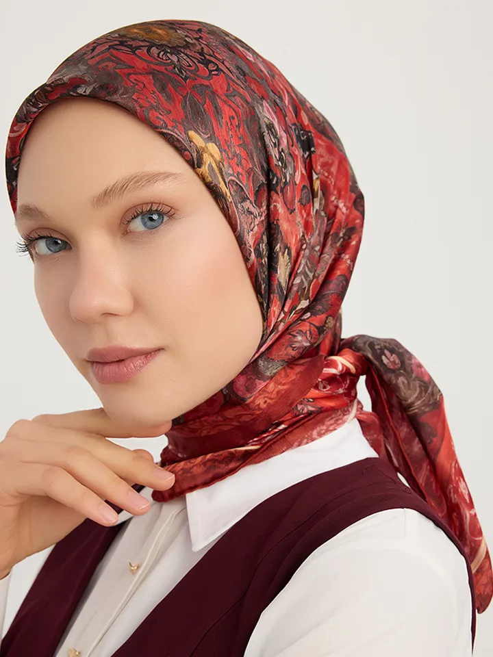 Schaless Aurora Altın Bahçe Bordo Desenli Janjanlı Eşarp Resmi-1