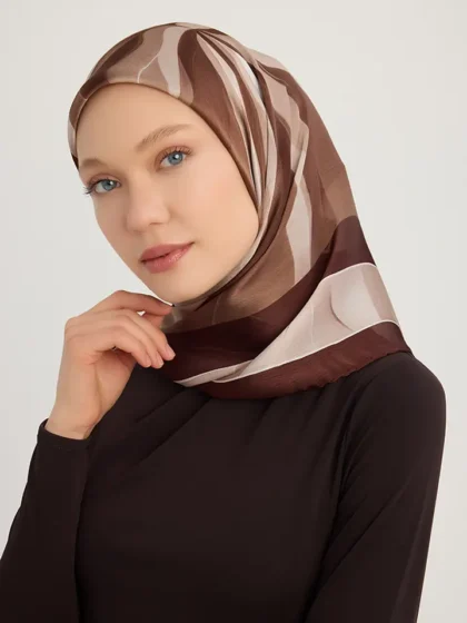 Schaless Aurora Bordo Geometrik Desenli Janjanlı Eşarp Resmi