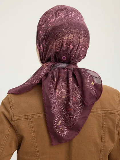 Schaless Efilia Bordo Kalp Desenli Eşarp Resmi-2