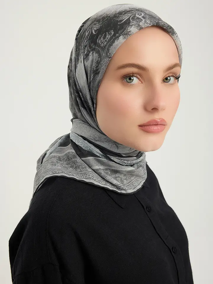 Schaless Efilia Gri Mandala Desenli Janjanlı Eşarp Resmi