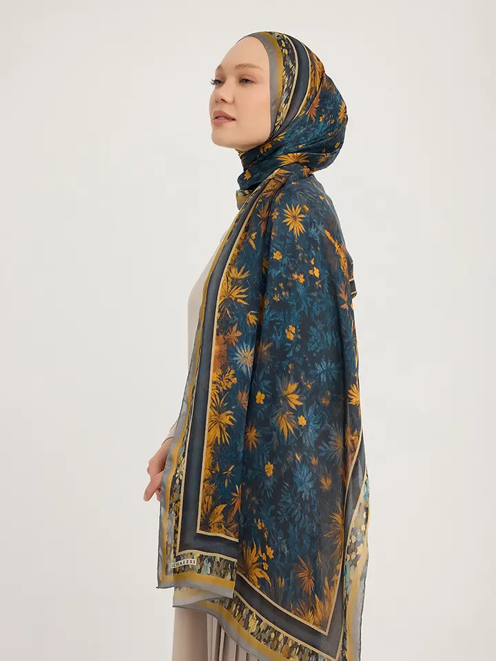 Schaless Aurora Gri Yaprak Desenli Janjanlı Şal Resmi-2