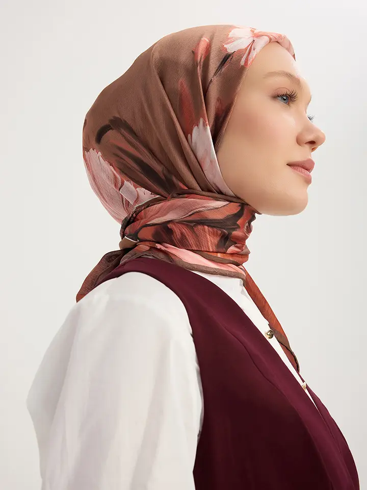 Schaless Aurora Gül Kurusu Kenar Bordürlü Janjanlı Eşarp-2