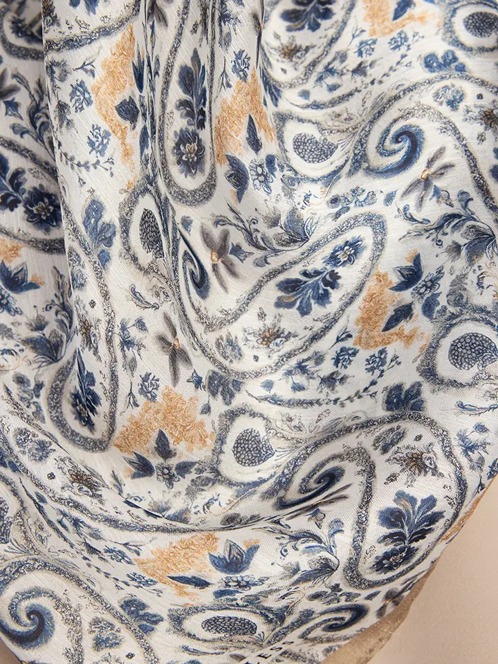 Schaless Aurora İndigo Çiçek Desenli Janjanlı Eşarp Resmi-4