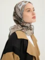 Schaless Efilia Kahverengi Paisley Desenli Janjanlı Eşarp Resmi-2