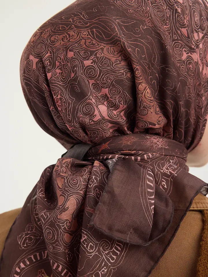 Schaless Efilia Kahverengi Kalp Desenli Eşarp Resmi-3