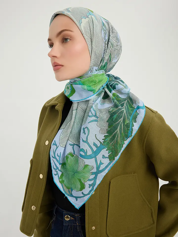 Schaless Efilia Mavi Botanik Desenli Janjanlı Eşarp Resmi