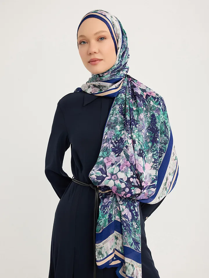 Schaless Aurora Mor Çiçek Desenli Janjanlı Şal Resmi