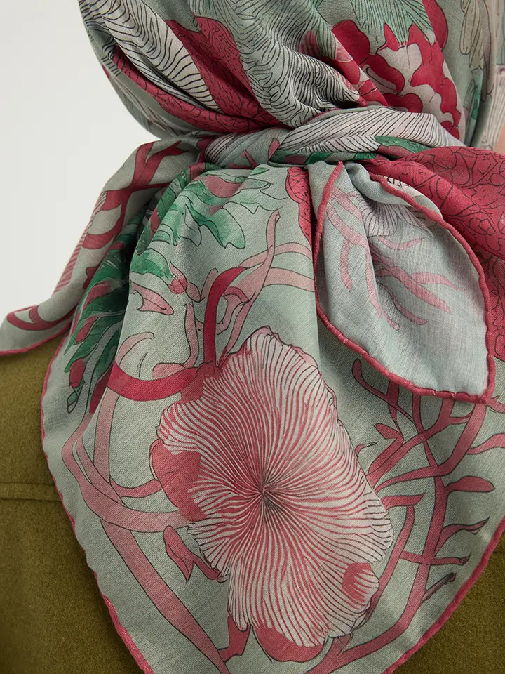 Schaless Efilia Nefti Botanik Desenli Janjanlı Eşarp Resmi-3