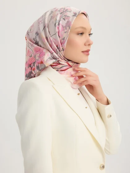 Schaless Serica Pudra Çiçek Desenli Twill İpek Eşarp Resmi