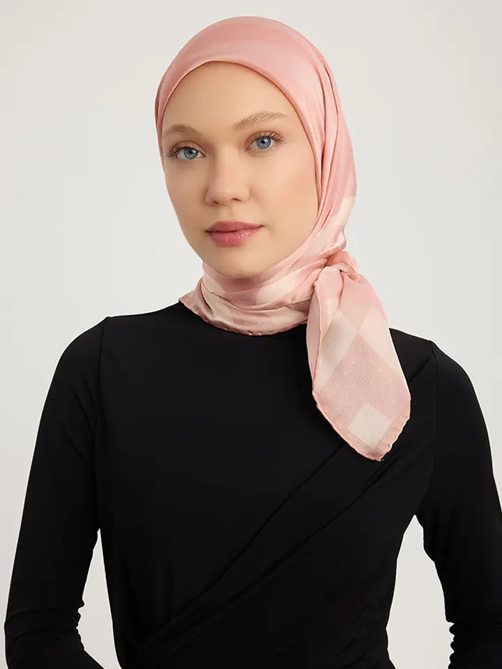 Schaless Aurora Mavi Geometrik Desenli Janjanlı Eşarp Resmi