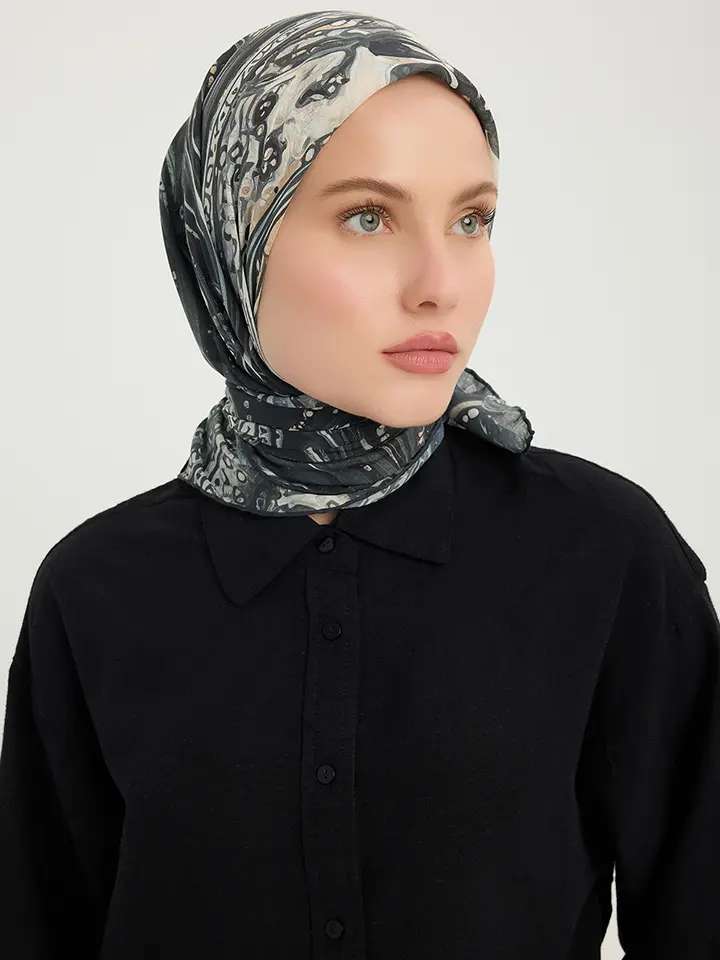 Schaless Efilia Siyah Paisley Desenli Janjanlı Eşarp Resmi