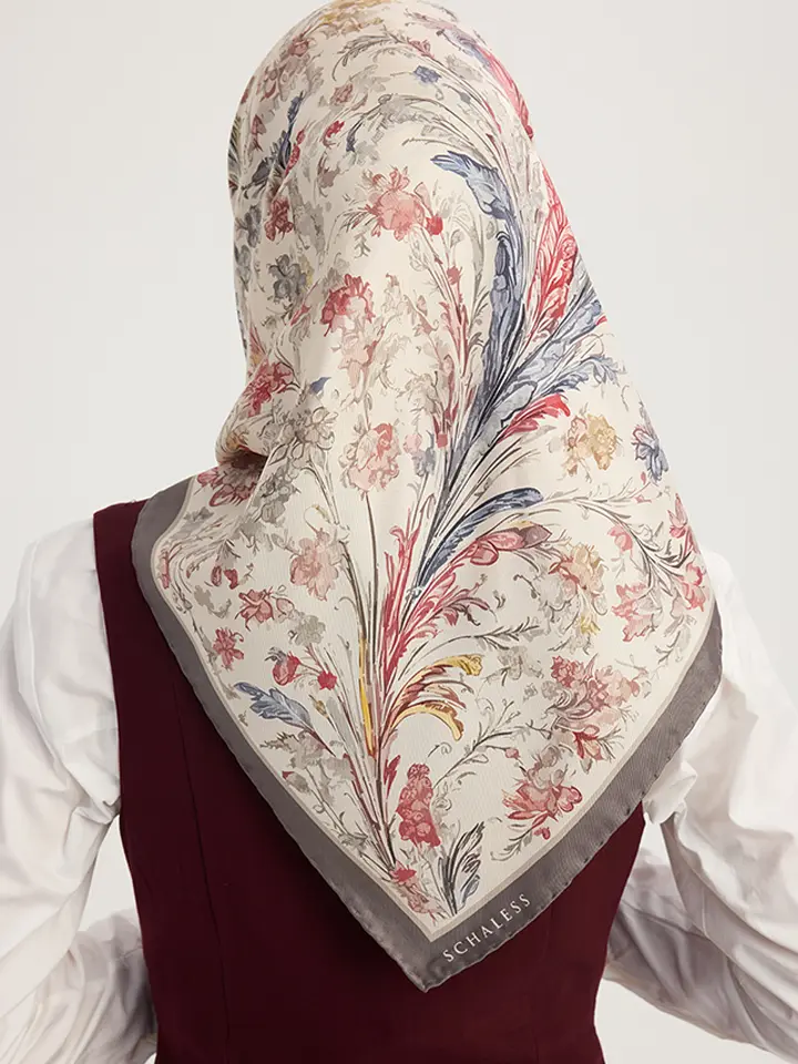 Schaless Serica Vizon Barok Floral Desenli Twill İpek Eşarp Resmi-2