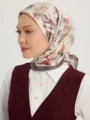 Schaless Serica Vizon Barok Floral Desenli Twill İpek Eşarp Resmi