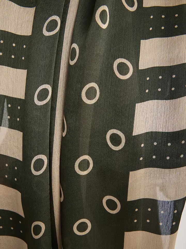 Schaless Aurora Yeşil Desenli Janjanlı Şal Resmi-2