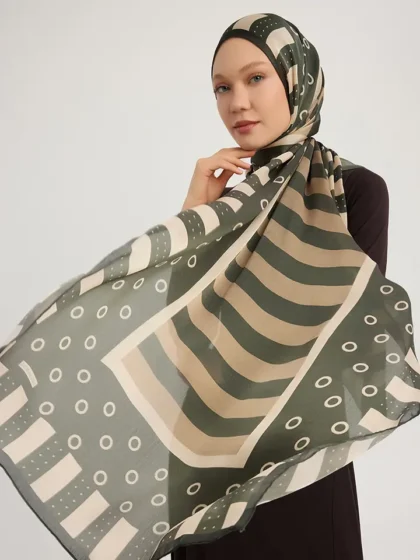 Schaless Aurora Yeşil Desenli Janjanlı Şal Resmi