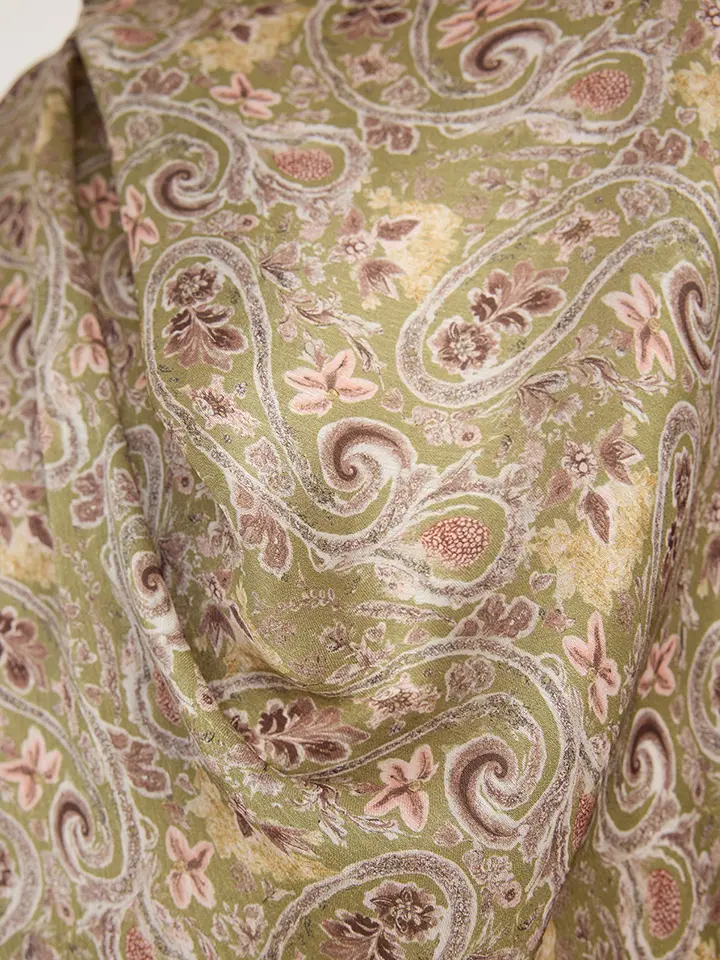 Schaless Aurora Yeşil Çiçek Desenli Janjanlı Şal Resmi-2