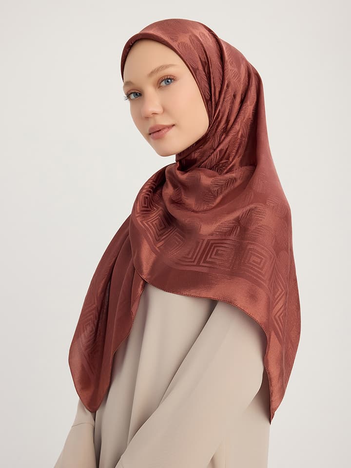 kiremit-jakarli-parlak-saten-resmi