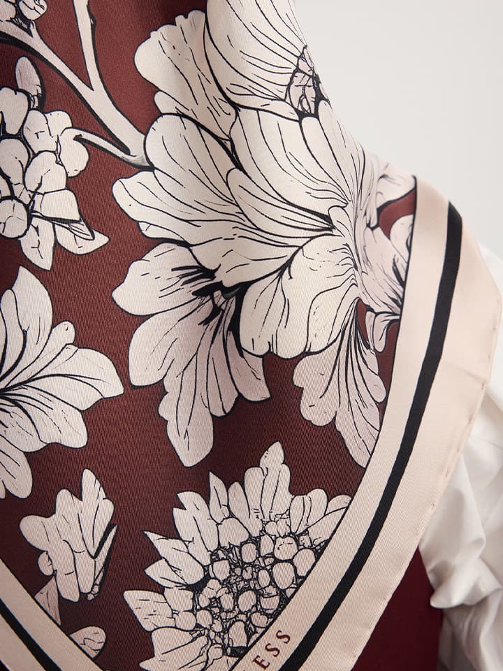 Çiçek Rüyası Bordo İpek Twill Eşarp 90x90 cm