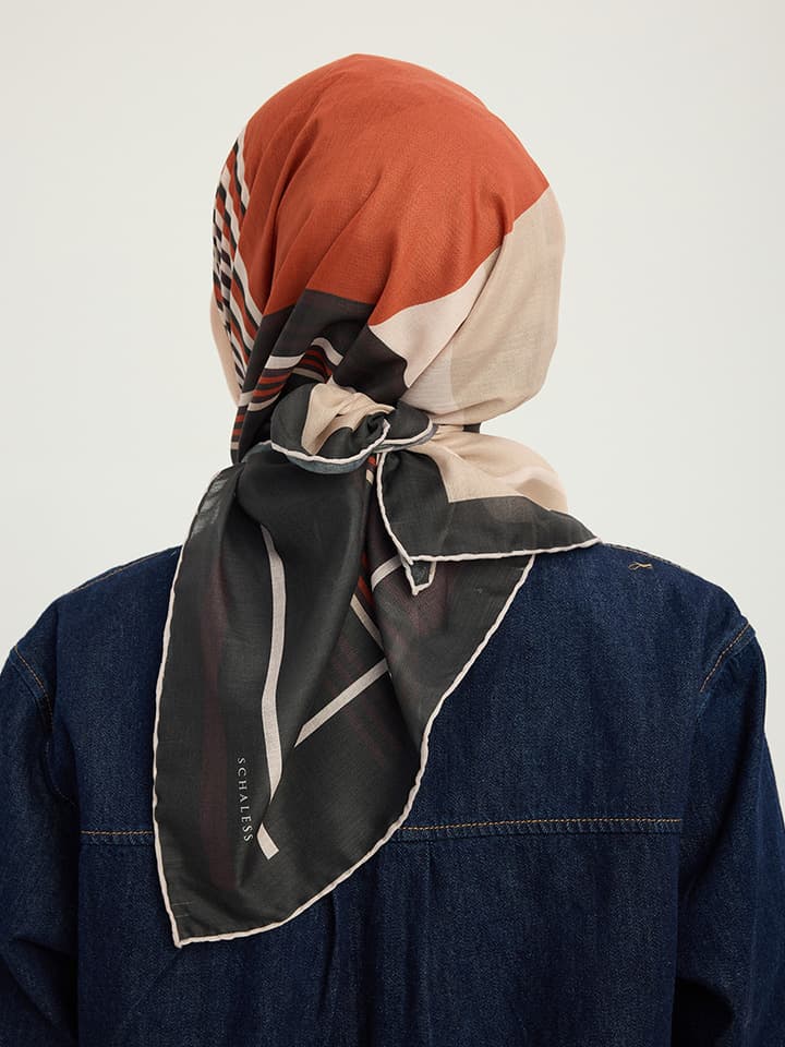 Gece ve Gündüz Turuncu Efilia Desenli Eşarp 90x90 cm