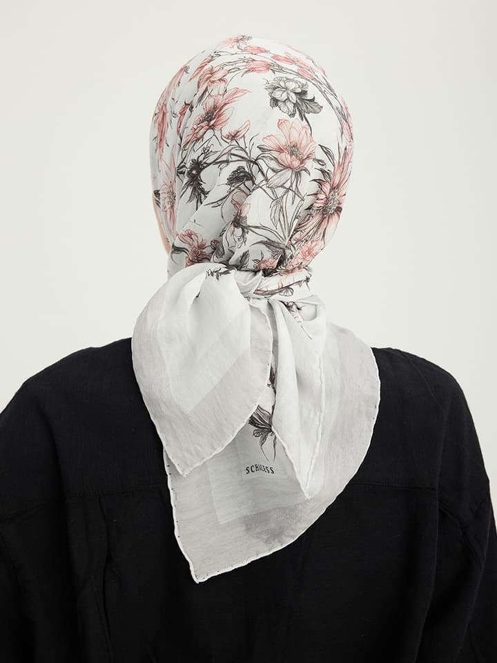 Sessiz Botanik Açık Gri Vierra Desenli Viskon Eşarp 90x90 cm