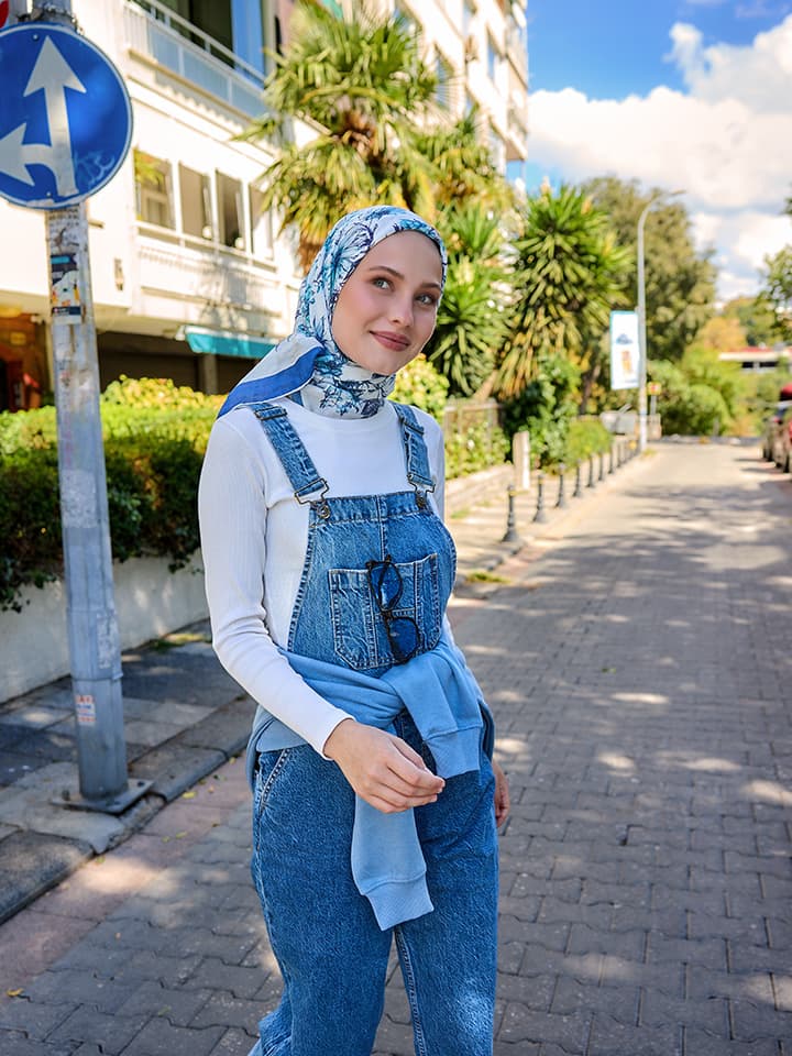 Sessiz Botanik Mavi Vierra Desenli Viskon Eşarp 90x90 cm