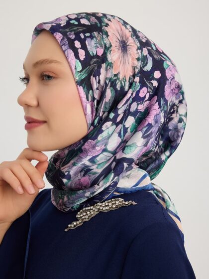 Çiçek Kozmosu Mor Aurora Desenli Eşarp 90x90 cm