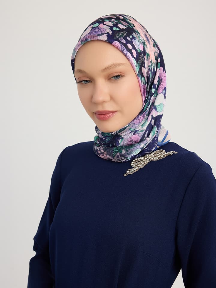 Çiçek Kozmosu Mor Aurora Desenli Eşarp 90x90 cm