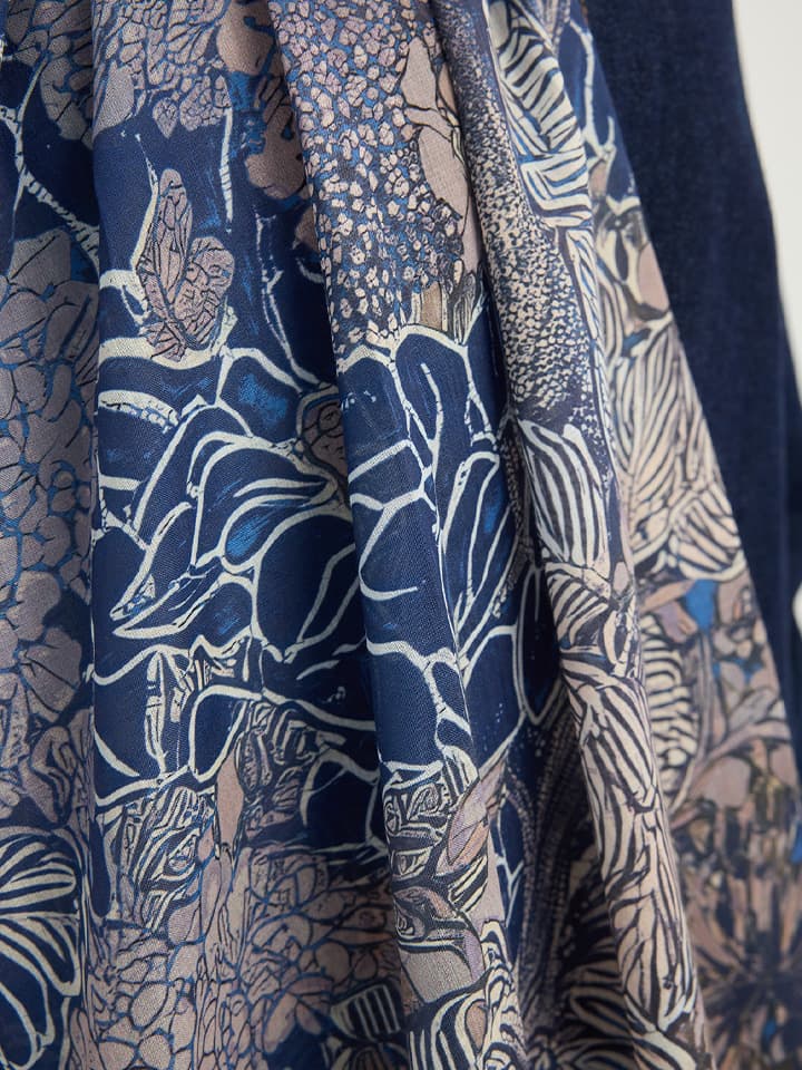 Sessiz Mevsimler Lacivert Efilia Desenli Şal 70x190 cm